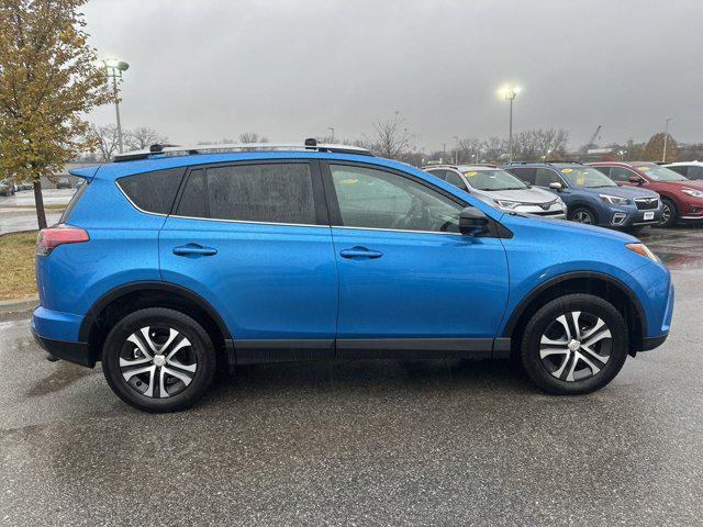 2017 toyota rav4 le