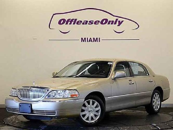 2011 lincoln town car signature limited in miami, fl
