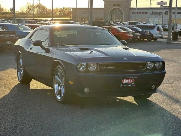 2009 dodge challenger in northwoods, illinois