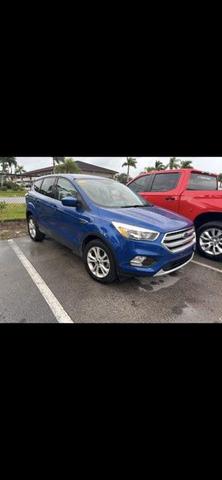 2017 ford escape se
