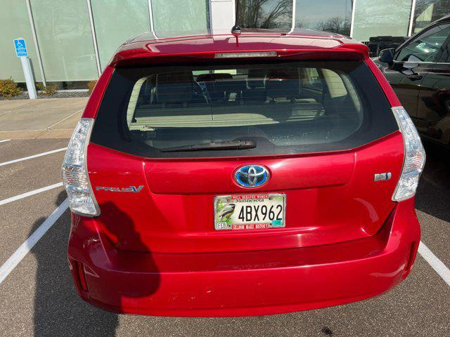 2012 toyota prius v two