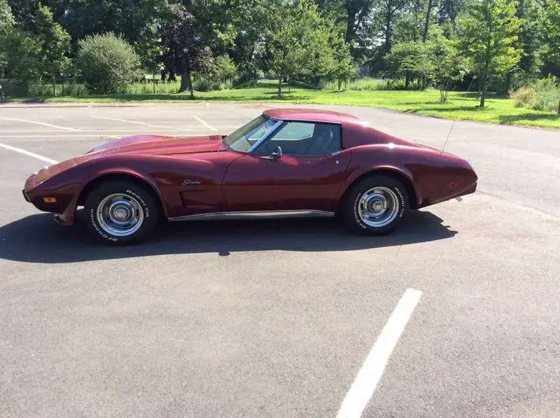 1975 chevrolet corvette stingray manual rwd v8 5.7l gasoline