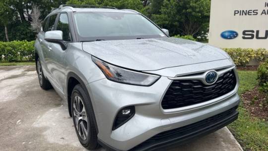 2023 toyota highlander hybrid xle