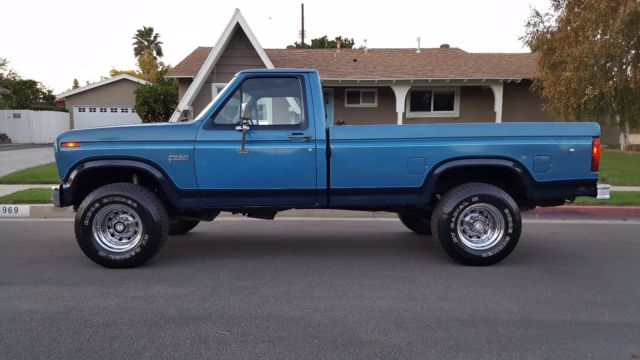 1982 ford f250 4x4 all original 80k miles automatic a/c runs great 4wd f-250