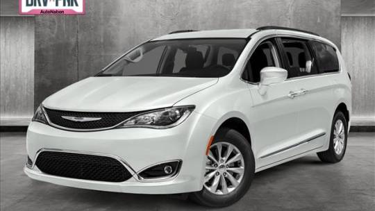 2018 chrysler pacifica touring plus