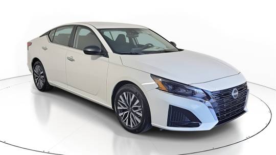 2025 Nissan Altima