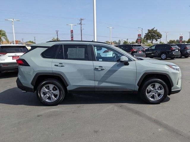 2022 toyota rav4 xle