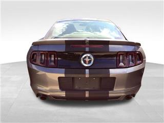 2014 Ford Mustang v6 premium