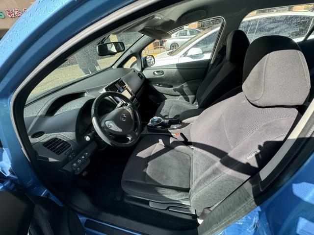 2013 nissan leaf sv