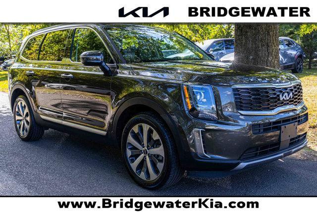 2022 kia telluride s