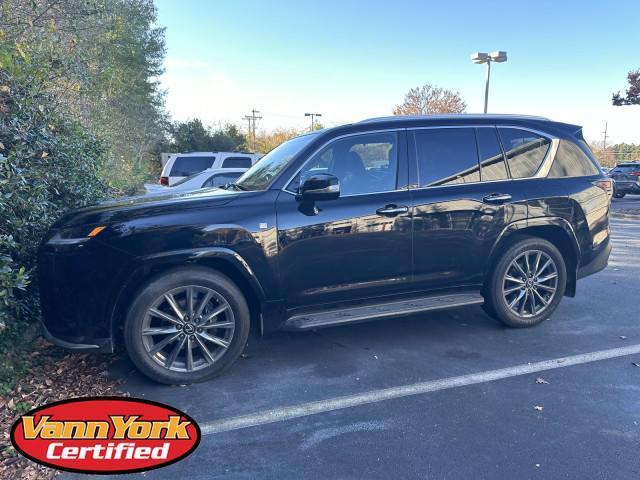 2022 lexus lx 600 base