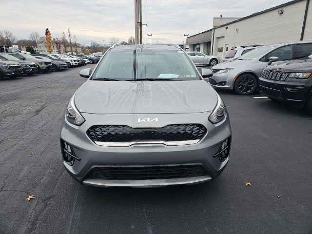 2022 kia niro lx