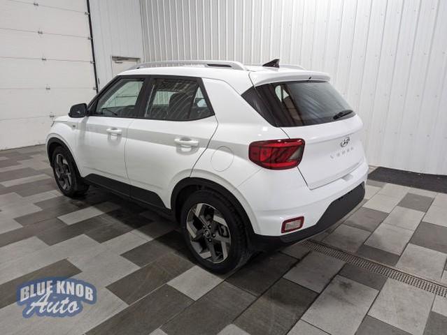 2022 hyundai venue sel