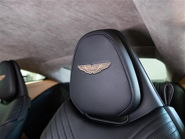 2020 aston martin db11 v8