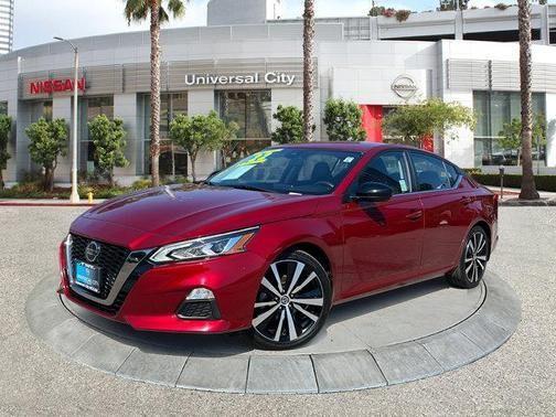 2022 nissan altima