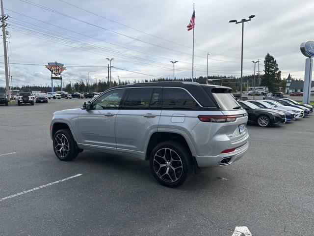 2022 jeep grand cherokee summit