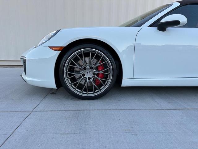2019 porsche 911 carrera s
