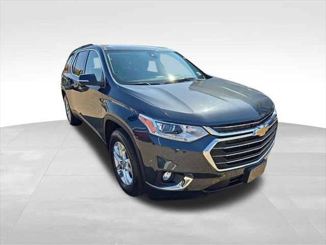 2021 chevrolet traverse lt cloth