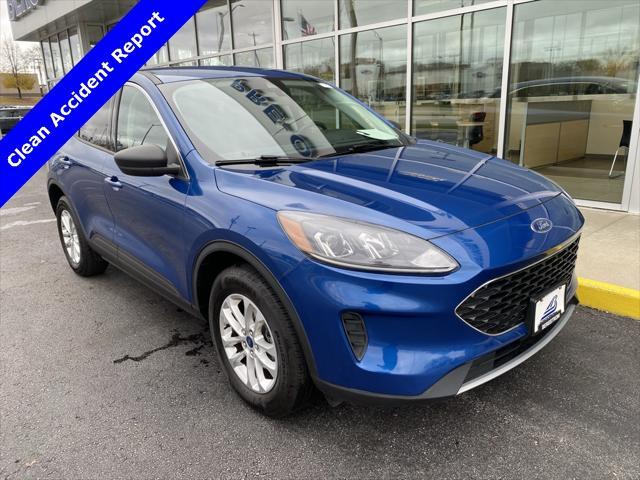 2022 ford escape se