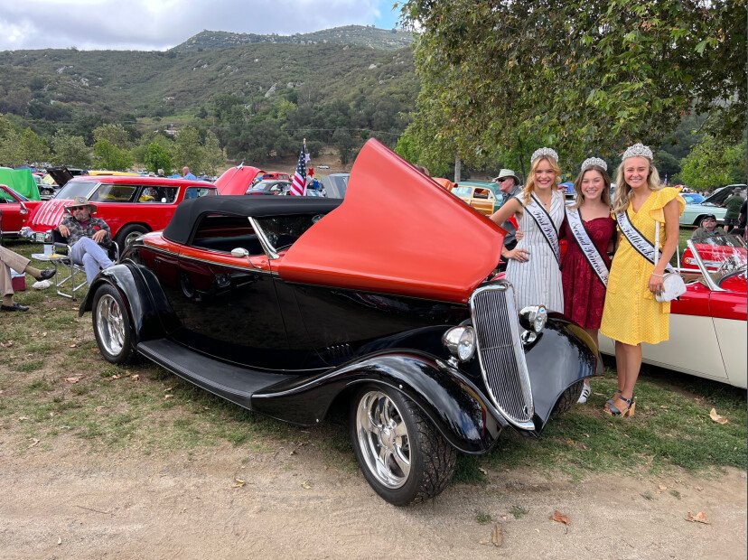 1933 ford custom