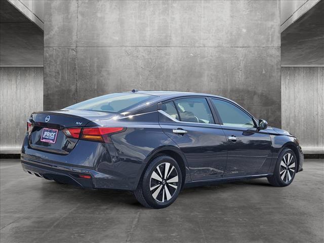 2022 nissan altima 2.5 sv
