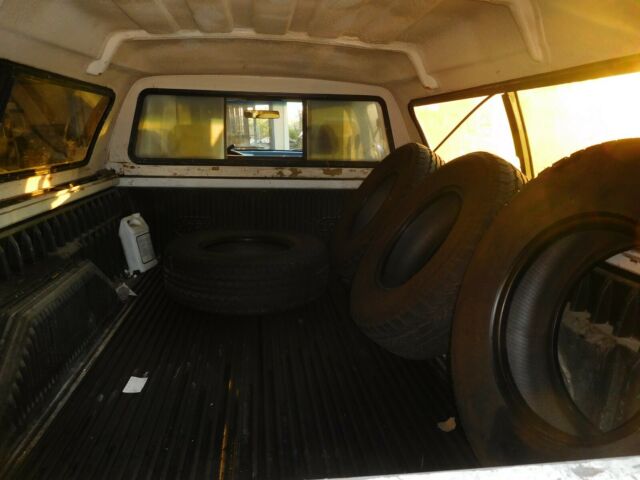 only 61,687 california miles. 460 7.5 truck runs and drives well. zero rust!