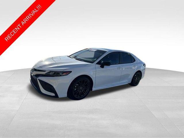 2023 toyota camry se