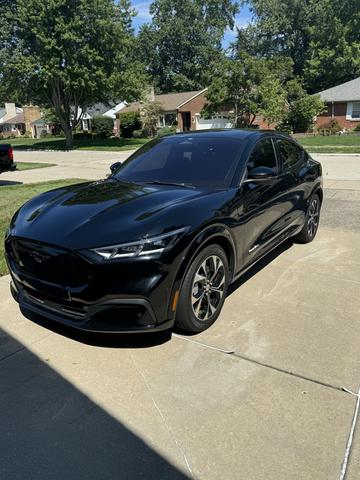 2021 ford mustang mach-e premium