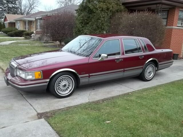 lincoln town car 1991 (chicago area)