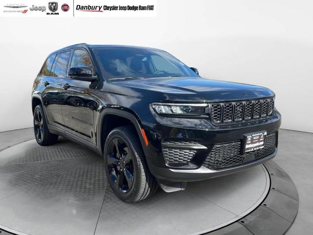 2023 jeep grand cherokee altitude