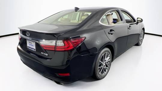 2016 Lexus ES