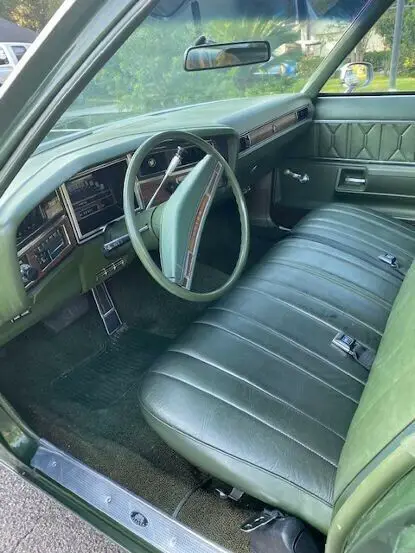 1972 buick lesabre custom, all orginal, mint condition inside and out, 25,000 mi
