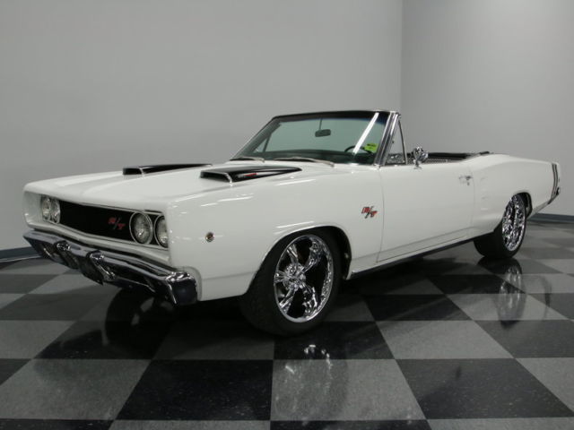 super clean coronet, period big block 440, awesome color combo, great stance!