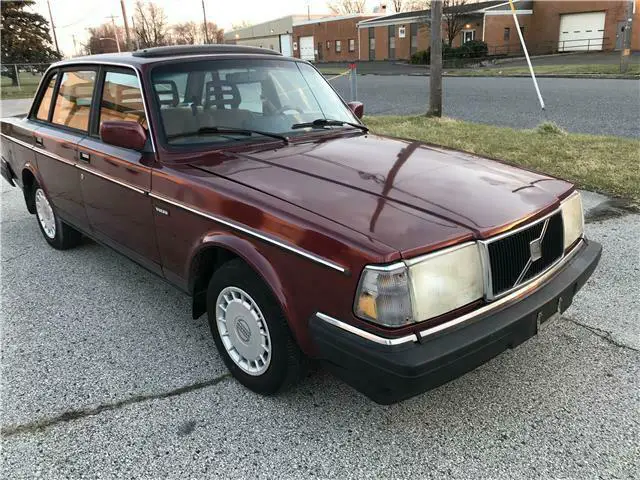 1991 volvo 240 only 128k new t-belt no reserve