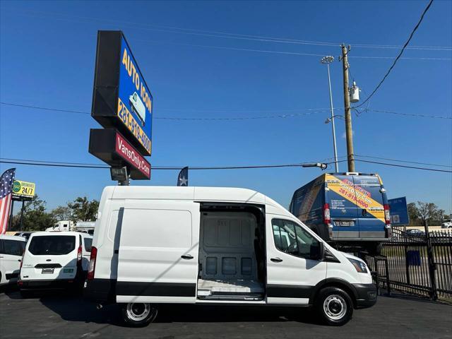 2023 ford transit-250 base