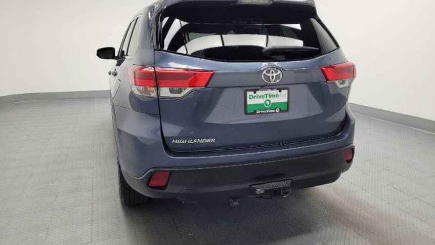 2018 toyota highlander le