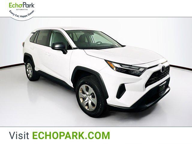 2023 toyota rav4 le