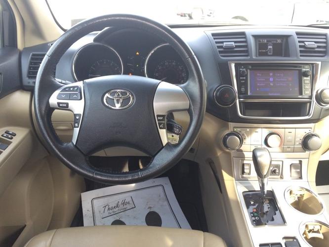 used 2013 toyota highlander se castle shannon, pa 15234 for sale in pittsburgh, pennsylvania