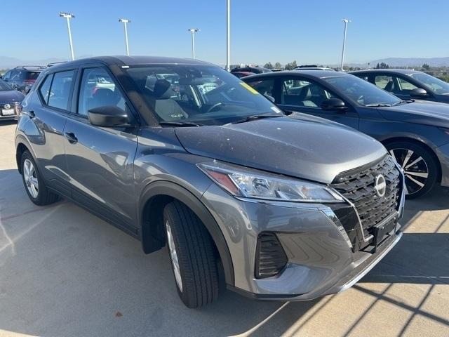 2023 nissan kicks s