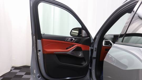 2025 BMW X5 M