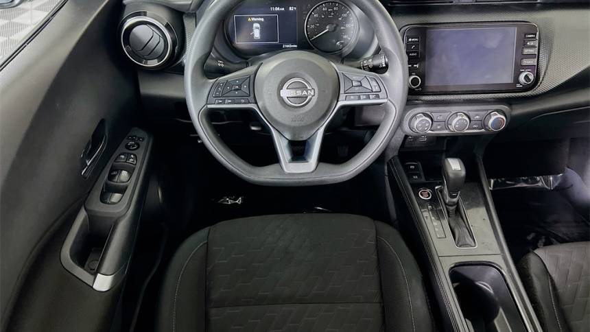 2023 nissan kicks sv