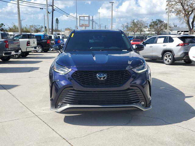 2021 toyota highlander xse
