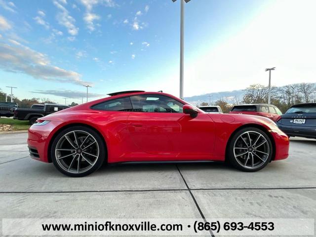2020 porsche 911 carrera