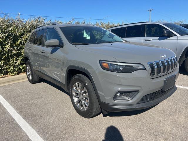 2021 jeep cherokee latitude lux