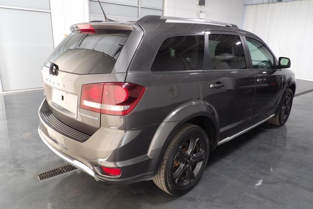 2019 dodge journey crossroad