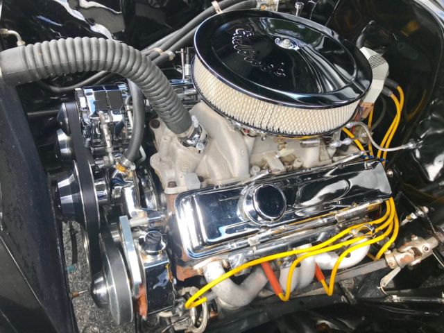 1952 chevrolet deluxe sedan restored frame off nice!!!