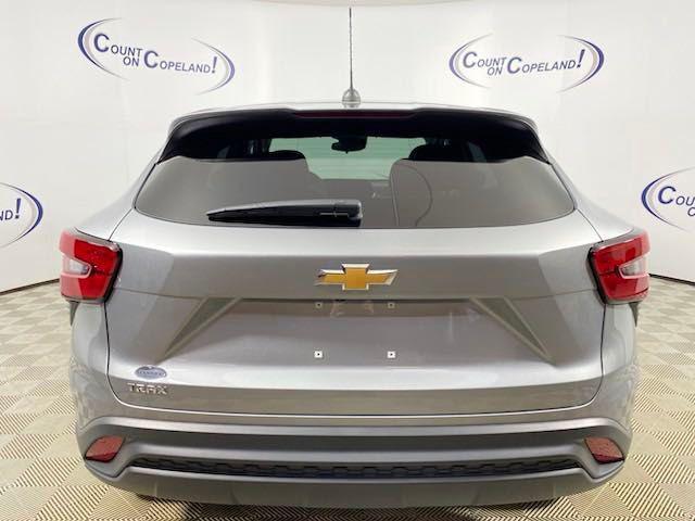 2024 chevrolet trax ls