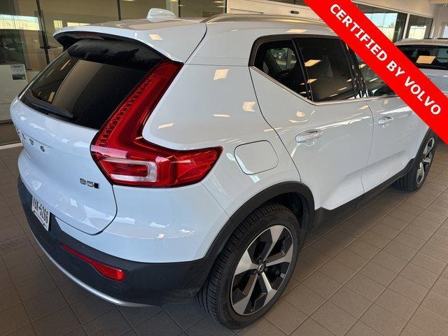 2024 volvo xc40 b5 plus bright theme