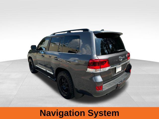 2018 toyota land cruiser base