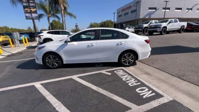 2023 kia forte lx